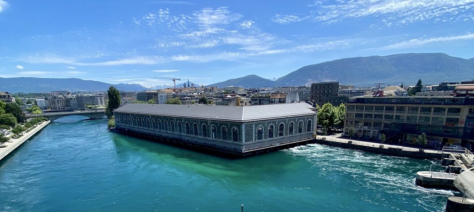 Photo de la vue depuis de cabinet de physiothérapie EXO Thérapie au quai du Seujet à Genève